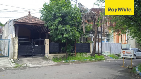 Rumah di Darmo Permai Timur, Surabaya