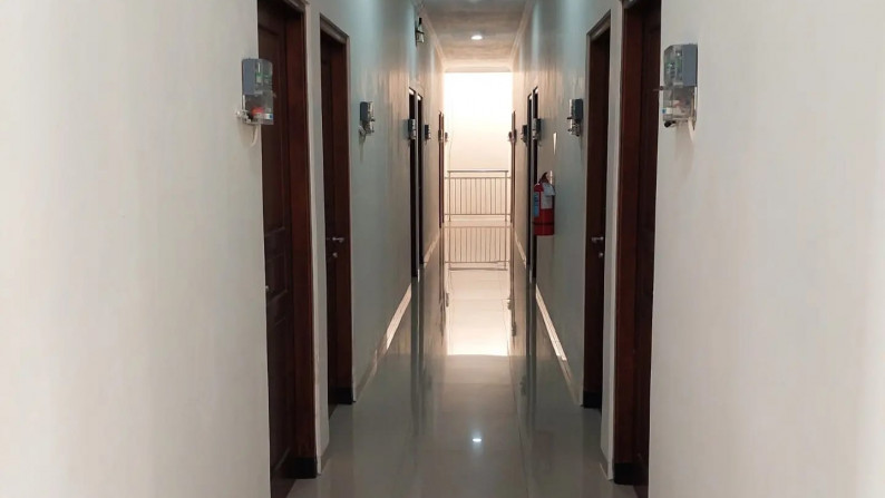RUMAH KOST EXCLUSIVE 24 KAMAR DI DALAM PERUMAHAN GRIYA NUSA PERMAI, GAMPING