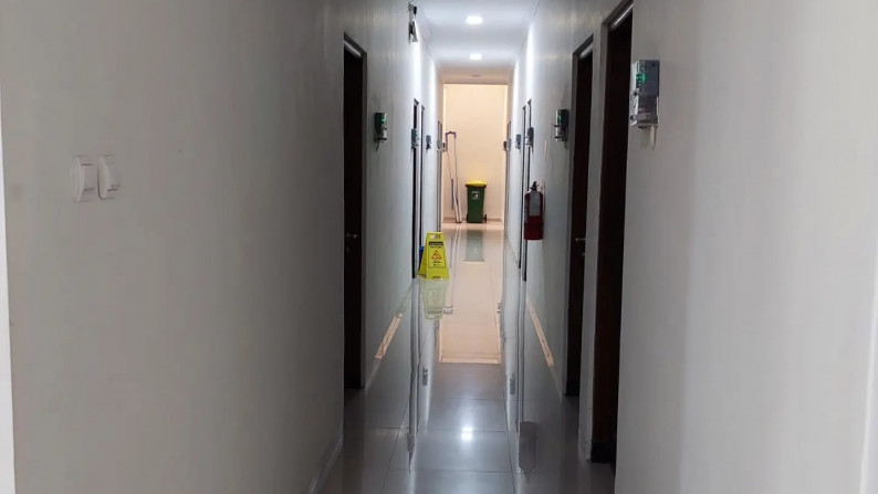 RUMAH KOST EXCLUSIVE 24 KAMAR DI DALAM PERUMAHAN GRIYA NUSA PERMAI, GAMPING