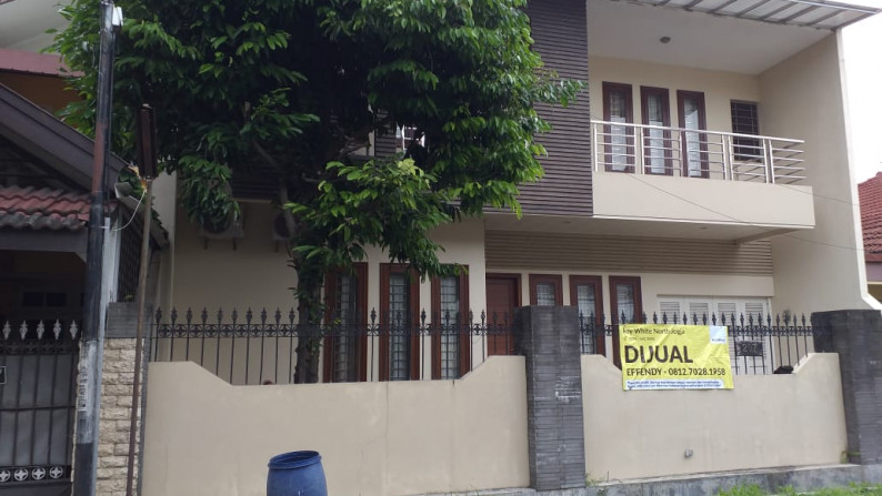 RUMAH 5 KAMAR DI TAMAN GRIYA INDAH DEKAT SMA 2 DAN MIROTA GODEAN