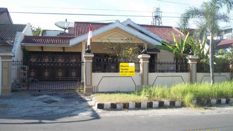 Rumah di Margorejo Indah, Bagus + Terawat, Row Jalan Lebar, Siap Huni