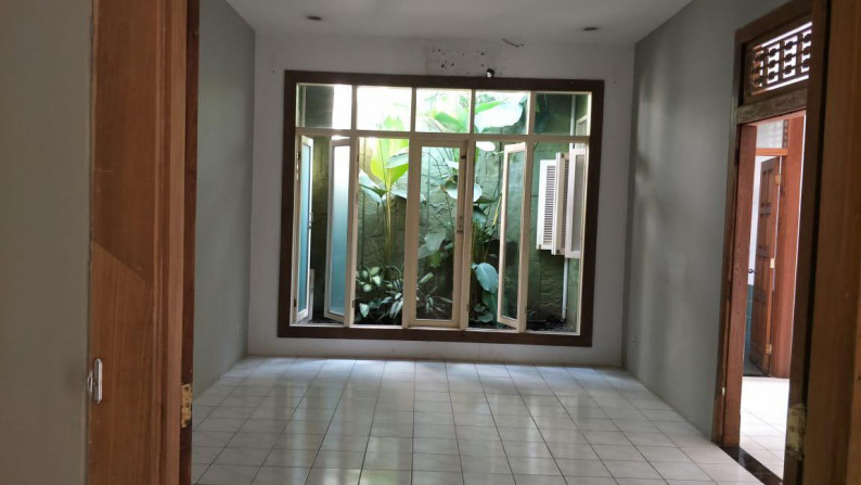 Dijual Rumah Bagus Di Jl Kemang Utara, DKI Jakarta