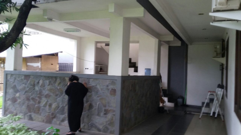 Rumah Mewah dan luas di Jl Langga, Lenteng Agung