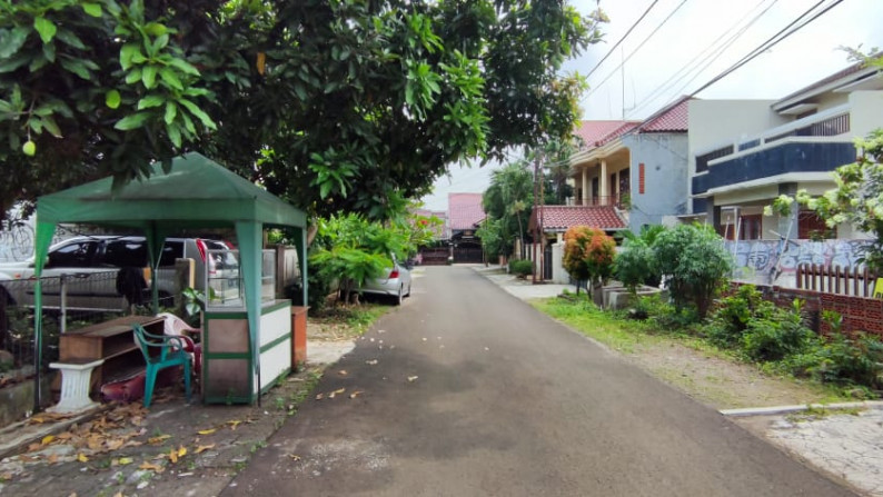 Dijual Rumah Hitung Tanah Di Jl Suhodo, Kebayoran Lama