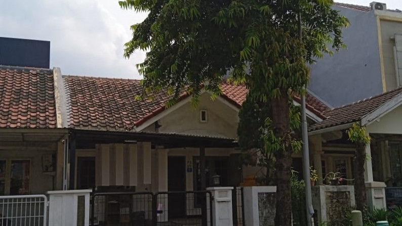 Rumah Disewa Villa Valensia Pakuwon Surabaya