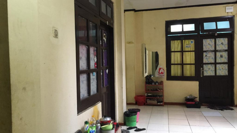 RUMAH DAN KOST 12 KAMAR, DI PERUM PERUM YADARA , JL BABARSARI, YOGYAKARTA