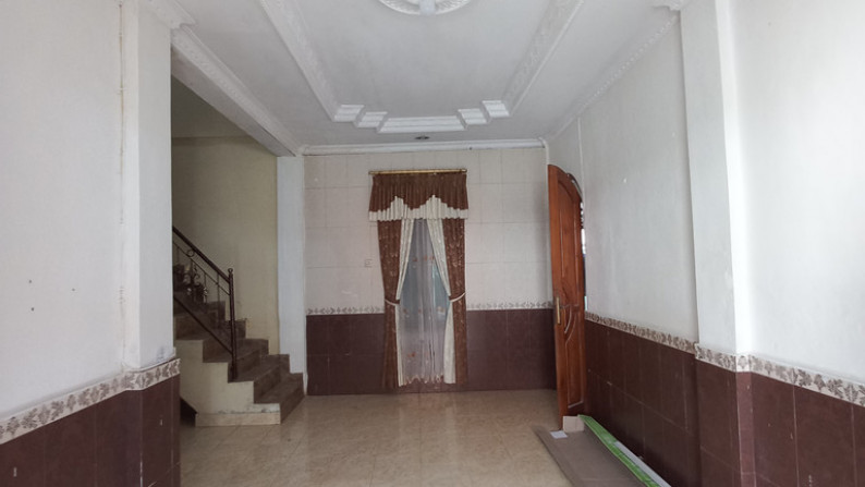 RUMAH DAN KOST 12 KAMAR, DI PERUM PERUM YADARA , JL BABARSARI, YOGYAKARTA