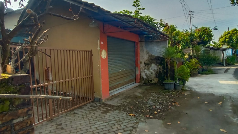 RUMAH BONUS RUANG USAHA HANYA 100 METER DARI KAMPUS ISI, SEWON, BANTUL