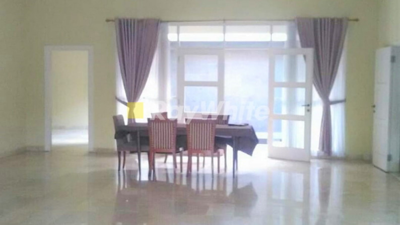 Rumah Disewakan, Unfurnished Lokasi dalam Komplek Cinere