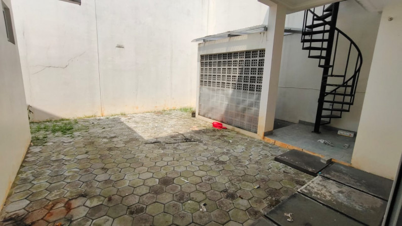 Disewakan Rumah Paling Besar di Cluster Eminent  Vivacia BSD, Selangkah dari ICE & AEON Mall