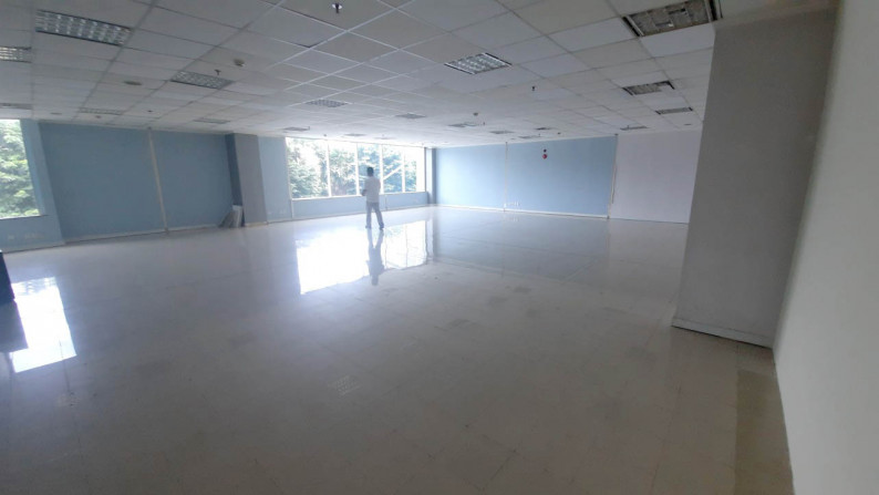 Office Space Kobexindo Tower,  26 menit ke Internasional  Air Port, 17 menit ke pelabuhan Luas 97,46m2