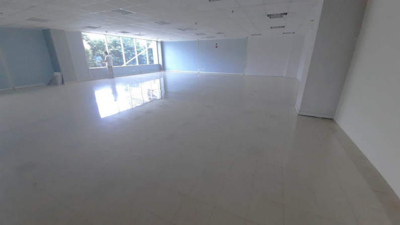 Office Space Kobexindo Tower,  26 menit ke Internasional  Air Port, 17 menit ke pelabuhan Luas 97,46m2