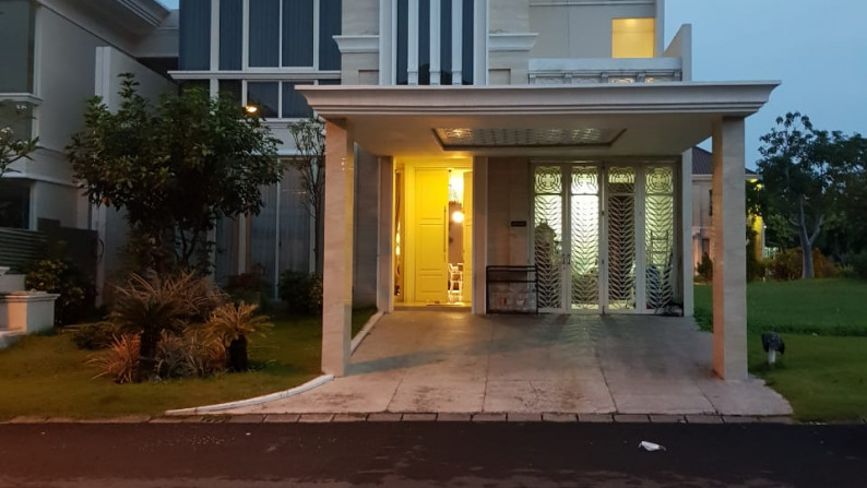 Dijual Rumah Pakuwon Indah La Riz Ville Surabaya - SEMI Furnished - Modern MEWAH