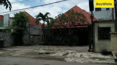 Bangunan eks Resto di Jalan Nias, Surabaya Pusat