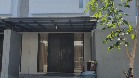 Rumah 2 lantai di Grand Sunrise, Menganti Gresik