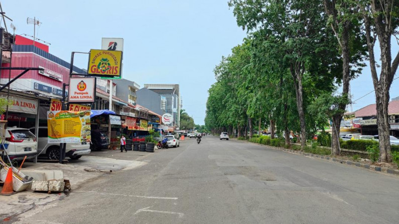 Dijual Ruko Boulevard Raya Siap Pakai