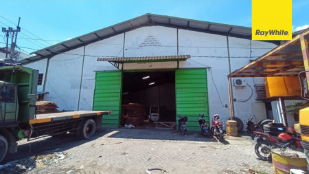 Gudang di Antropolis, Surabaya Barat