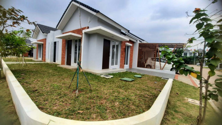 Rumah Minimalis, Hook, dan Strategis @U House Bintaro Jaya