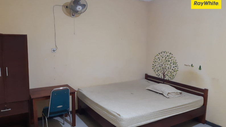 Rumah Kost Dekat Kampus WK di Jalan Dukuh Kupang, Surabaya