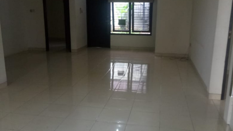 Termurah. Rumah Jl Nias Nusaloka, Bsd.