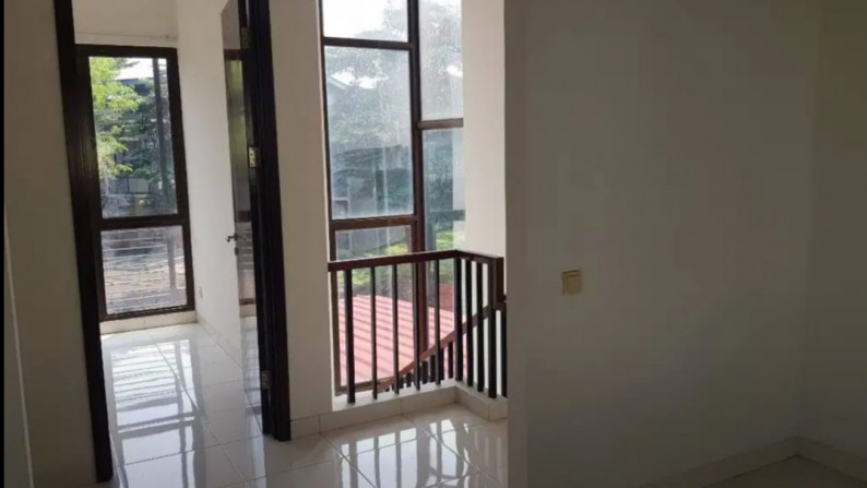 Jarang Ada. Rumah Cluster Divena Deshna The Avani, Bsd.