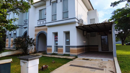 Jarang Ada. Rumah Mewah Cluster Collinare Foresta, Bsd