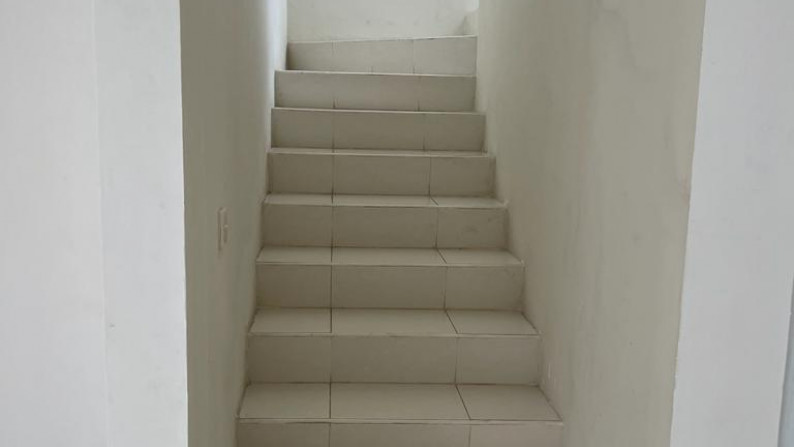 Jarang Ada. Rumah Mewah Cluster Collinare Foresta, Bsd