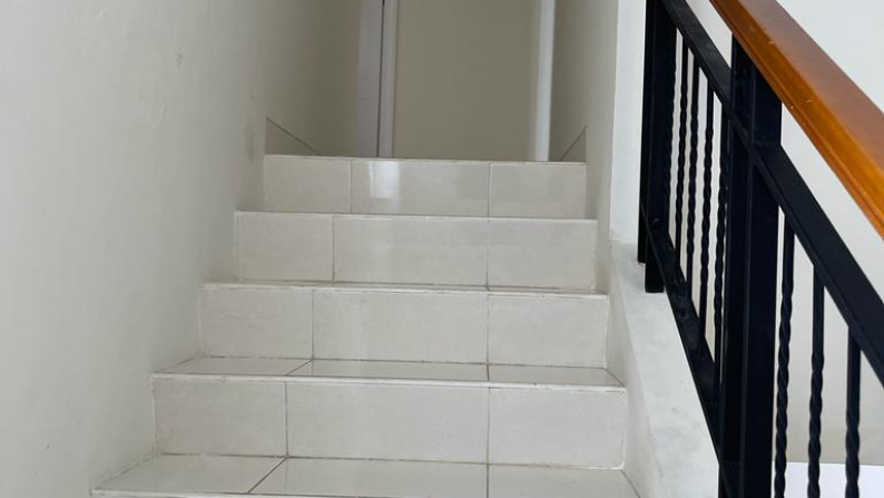 Jarang Ada. Rumah Mewah Cluster Collinare Foresta, Bsd