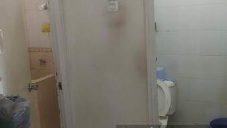 Hot Sale. Rumah Dua Lantai Regensi Vila Melatimas, Serpong