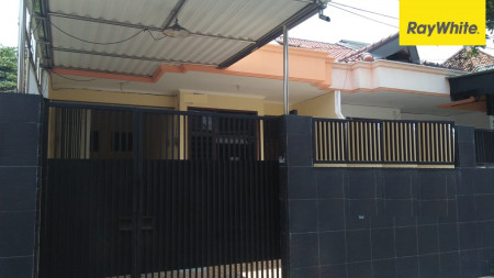 Rumah di Jl Rangkah, Tambaksari, Surabaya