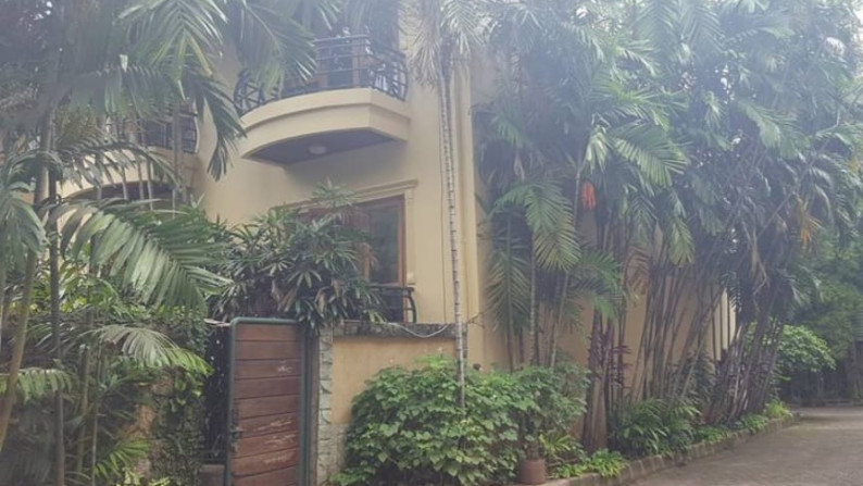 Rumah dalam Cluster lingkungan aman dan Nyaman di Kemang