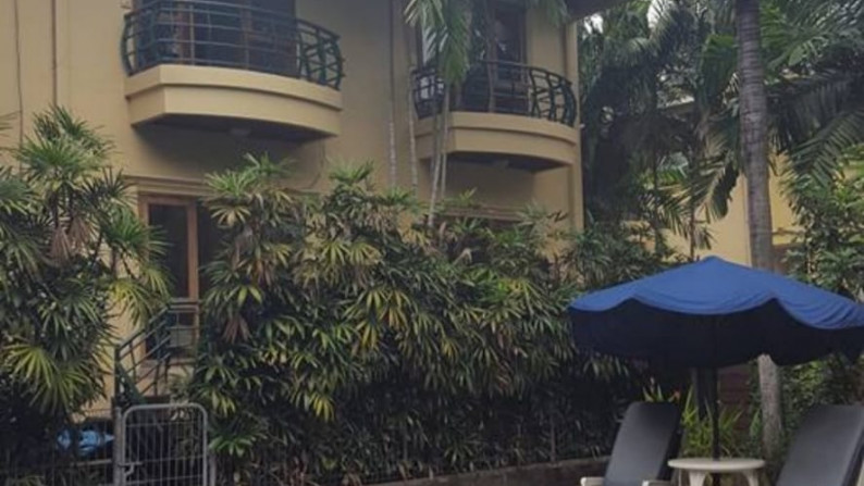 Rumah dalam Cluster lingkungan aman dan Nyaman di Kemang