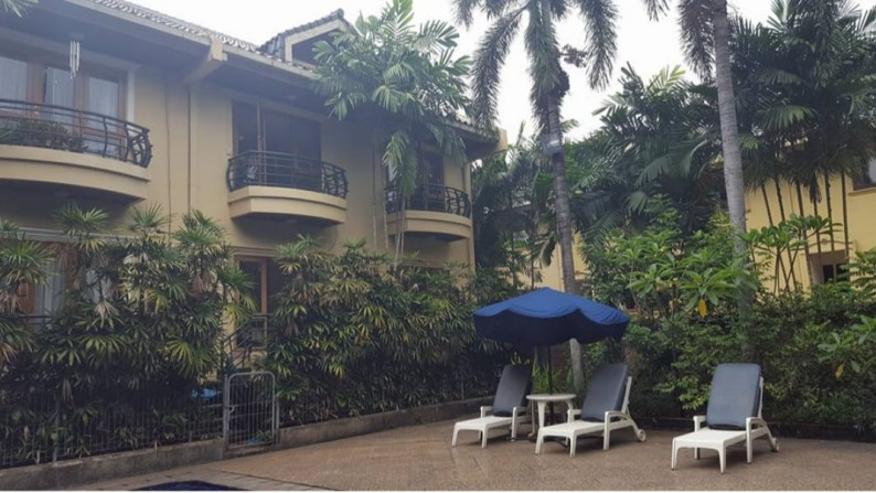 Rumah dalam Cluster lingkungan aman dan Nyaman di Kemang
