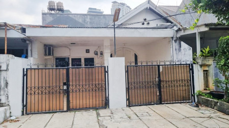 Disewakan Rumah Bagus Di Jl Kerinci, Kebayoran Lama Jakarta Selatan