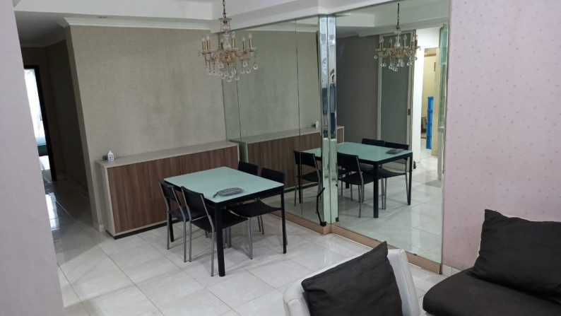 Apartemen Furnished, View Pool & Garden Lantai Rendah di Gading Resort Residence Luas 105m2