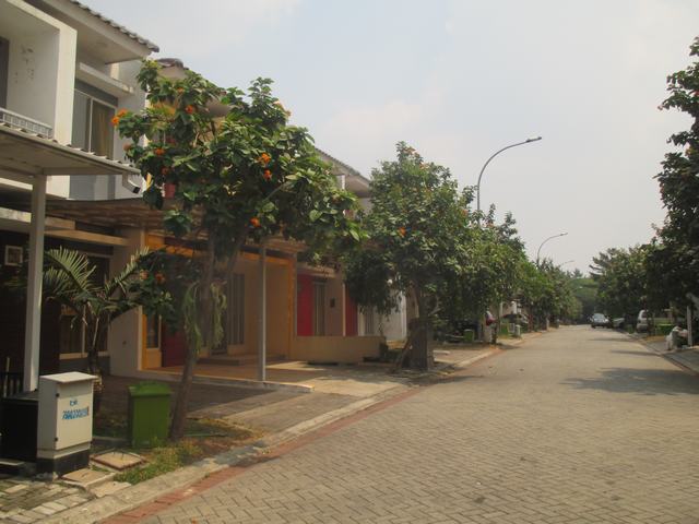 DISEWA RUMAH RESIDENCE ONE CLUSTER JADE, SERPONG TANGERANG BANTEN. KONDISI SIAP HUNI. SEWA MURAH.