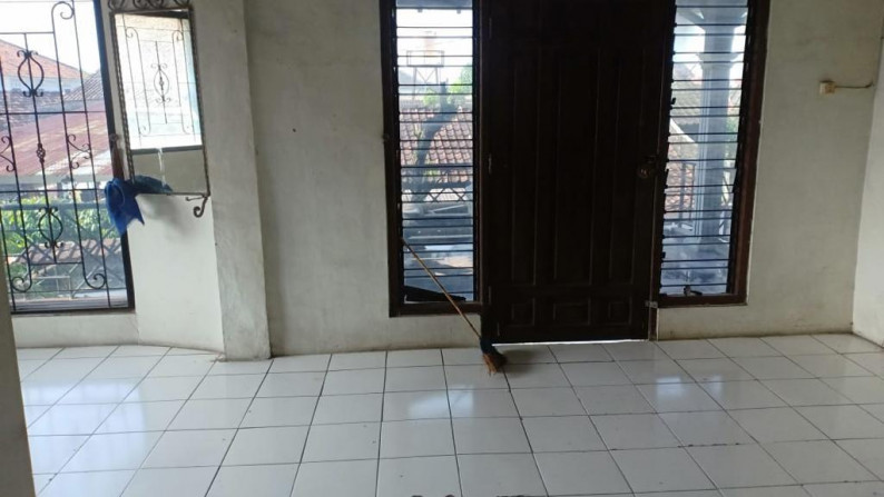 RUMAH KOST 8 KAMAR DI JURUGSARI DEKAT JL KALIURANG KM 7, SLEMAN