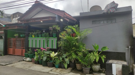 Rumah Perum Bukit Sawangan Indah, Luas 125m2