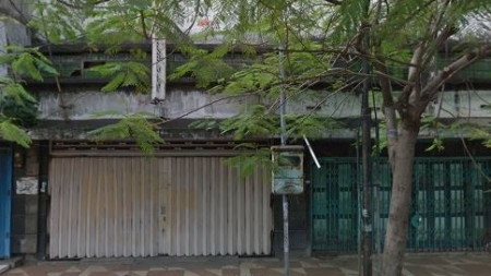 Ruko Pusat Kota di Jalan Pandegiling, Surabaya