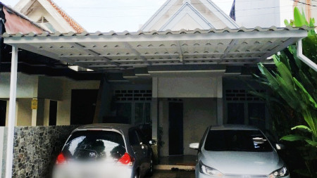 Dijual Rumah Bagus Di Cluster Cluster Bougenville, Graha Raya Bintaro