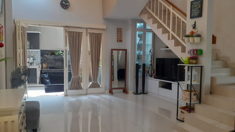 Dijual Rumah Bagus Di Jl H Rasam, Pondok Aren Tangerang Selatan