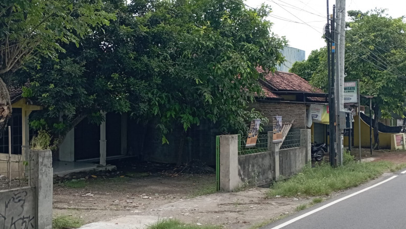 TANAH 1240 METER BONUS BANGUNAN DI RINGROAD SELATAN, UMBULHARJO, YOGYAKARTA