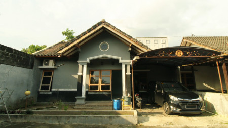 RUMAH 2 KAMAR DALAM PERUMAHAN NAJMI DOWA  DEKAT PUSKESMAS KALASAN