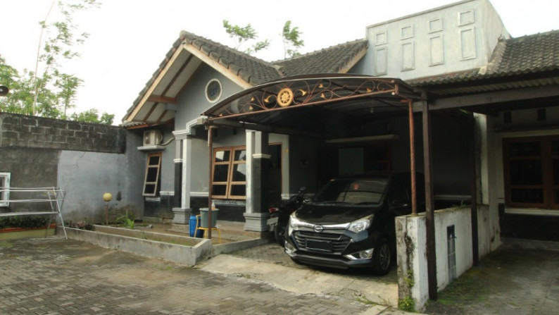 RUMAH 2 KAMAR DALAM PERUMAHAN NAJMI DOWA  DEKAT PUSKESMAS KALASAN