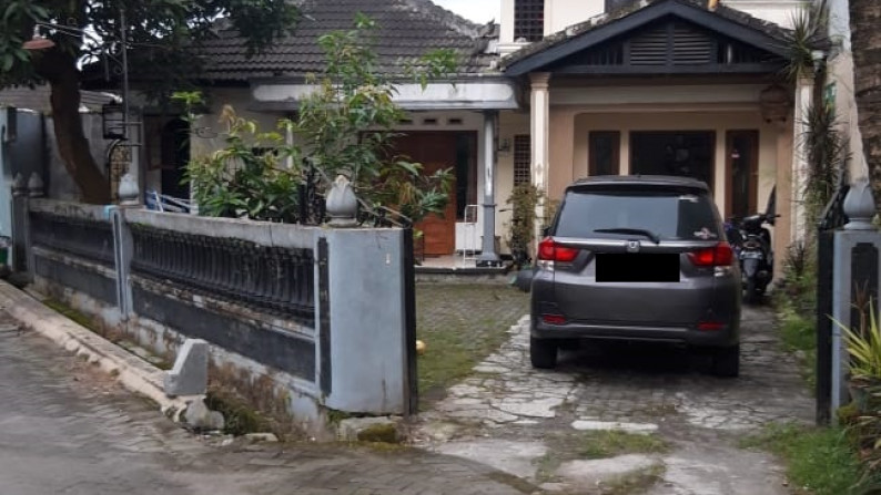 RUMAH 3 KAMAR DI PERUMAHAN NOGOTIRTO DEKAT KAMPUS AISYIYAH, GAMPING, SLEMAN