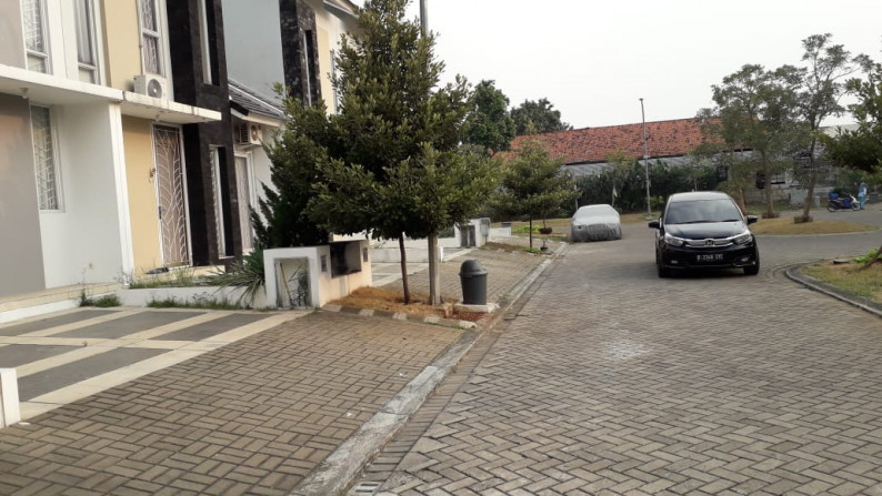 Dijual Rumah Bagus Di Ayna Residence, Graha Raya Bintaro Jaya