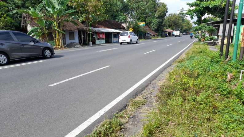 RUMAH DI JL SRANDAKAN BANTUL, COCOK UNTUK RUMAH TINGGAL DAN USAHA