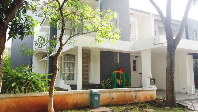 Rumah Bagus Di Puri Town House, Bintaro Jaya