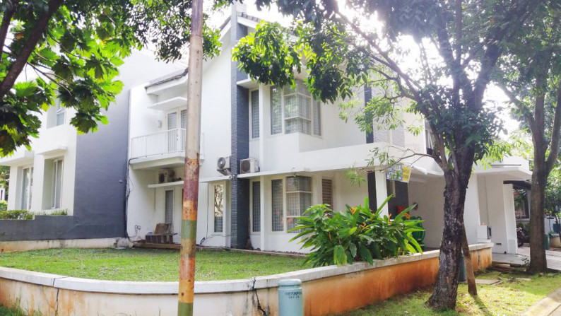 Rumah Bagus Di Puri Town House, Bintaro Jaya