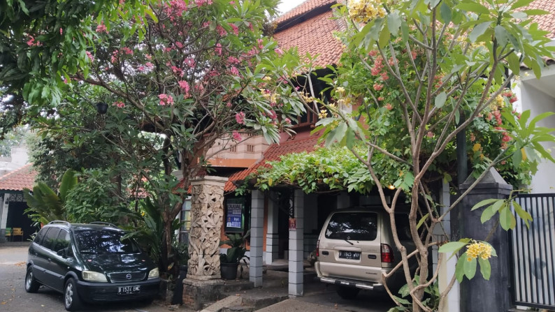 Dijual Rumah Bagus Di WR Supratman, Villa Bintaro Asri